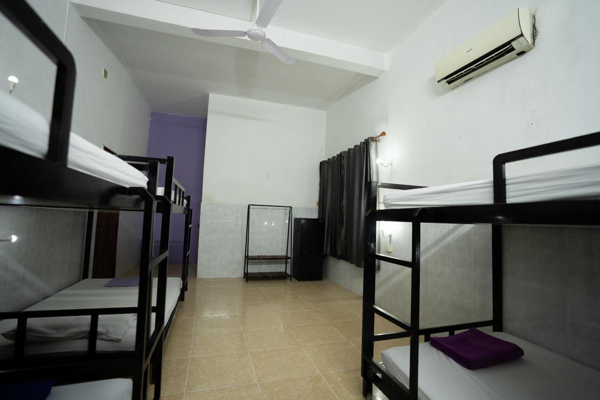 The Eighty8 Hostel Phnom Penh Exterior photo