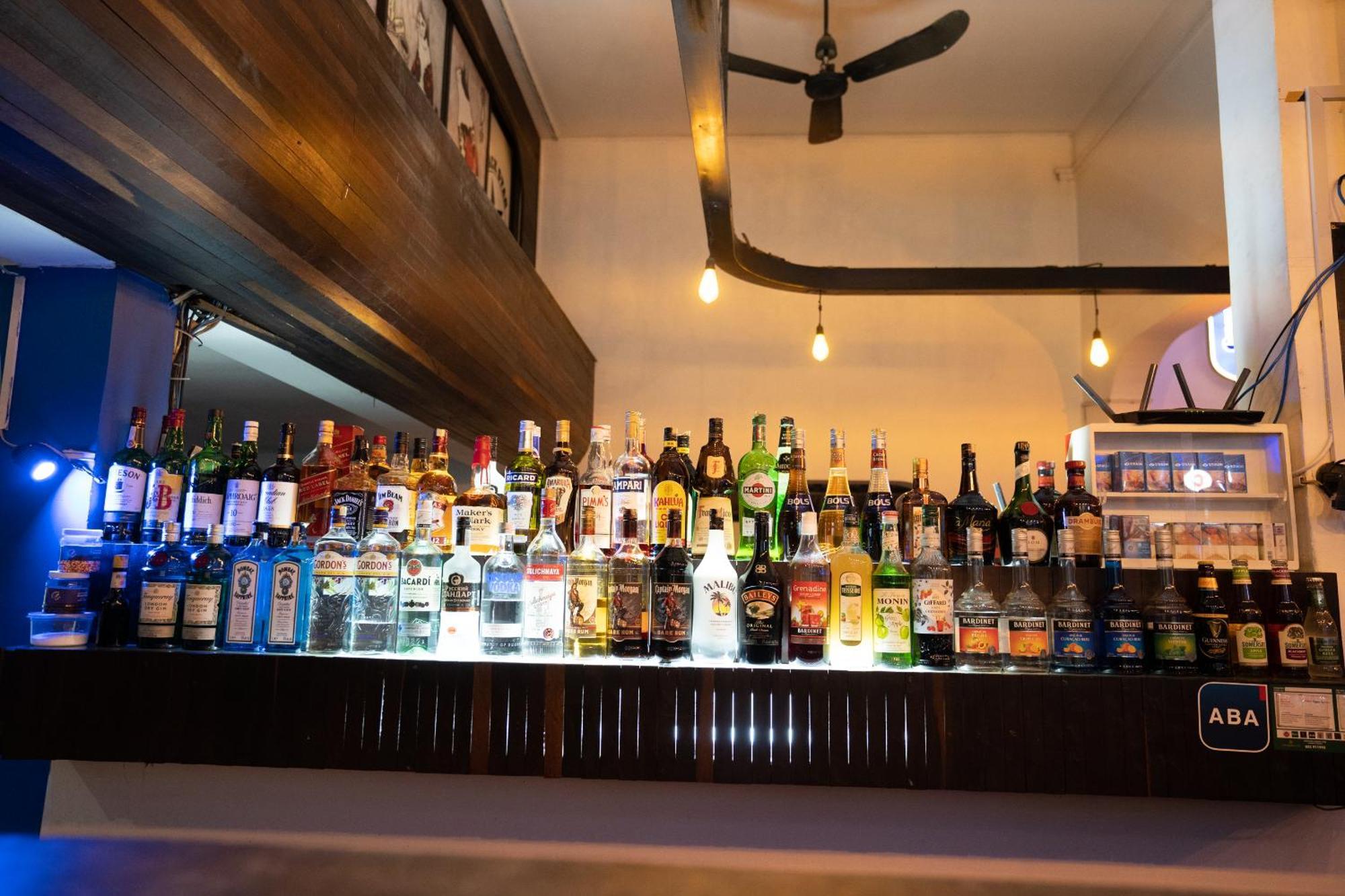 The Eighty8 Hostel Phnom Penh Exterior photo